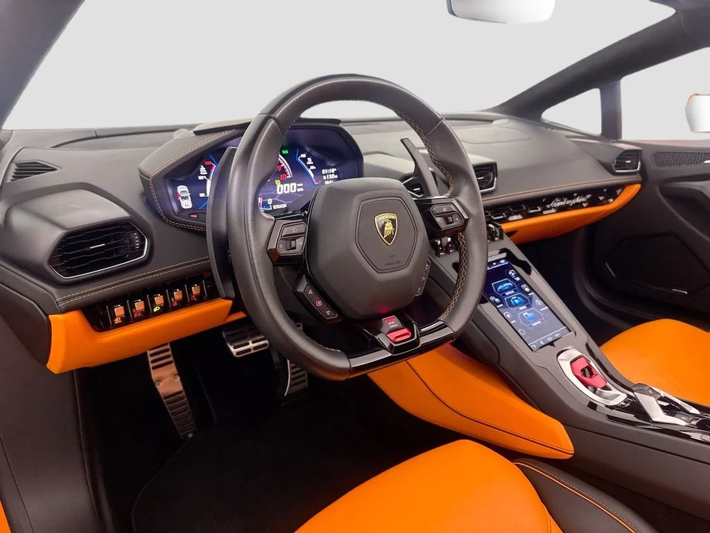 Used 2020 Arancio Borealis Pearl Lamborghini  image 9