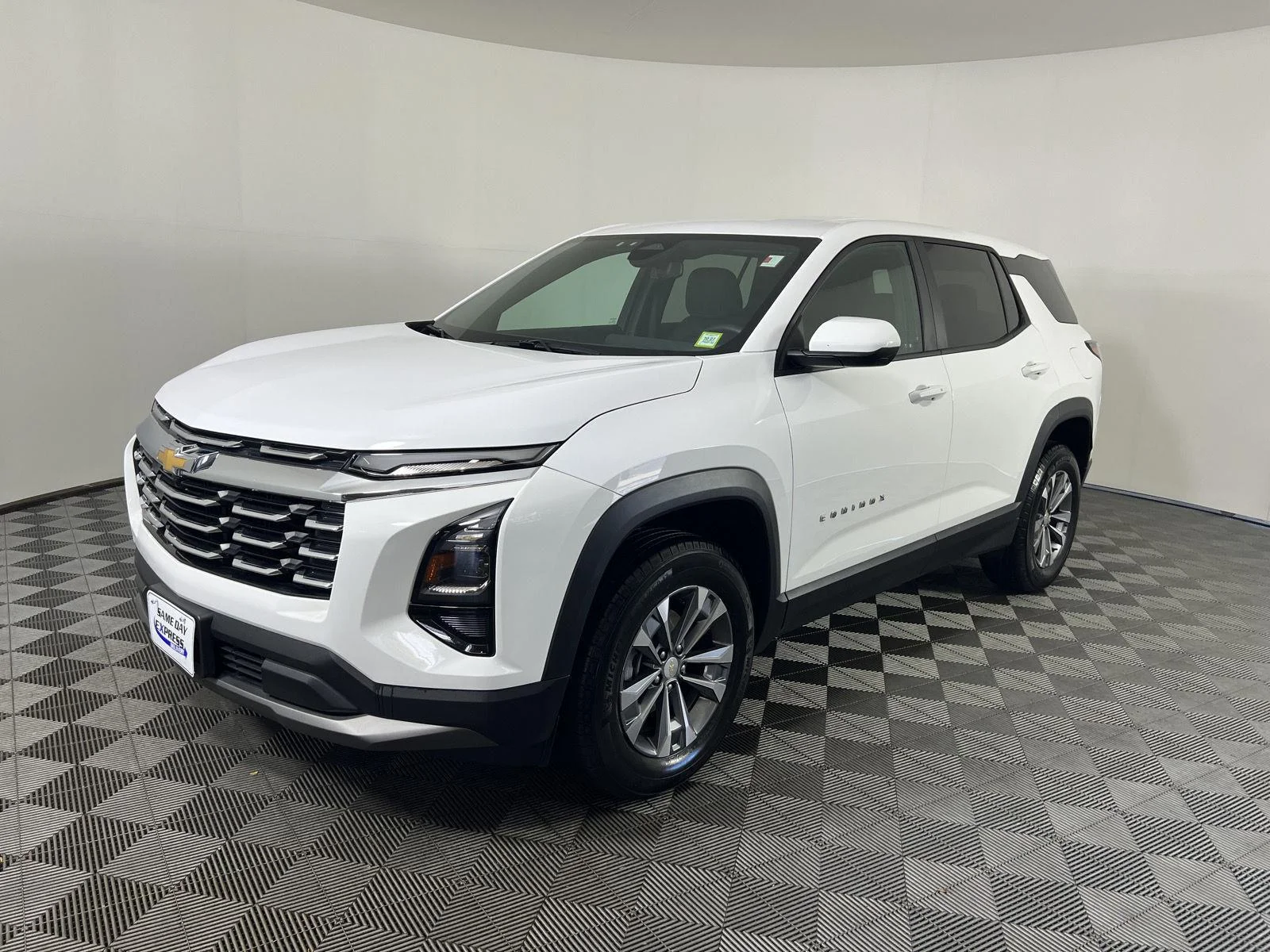 Used 2025 Summit White Chevrolet AWD LT image 27