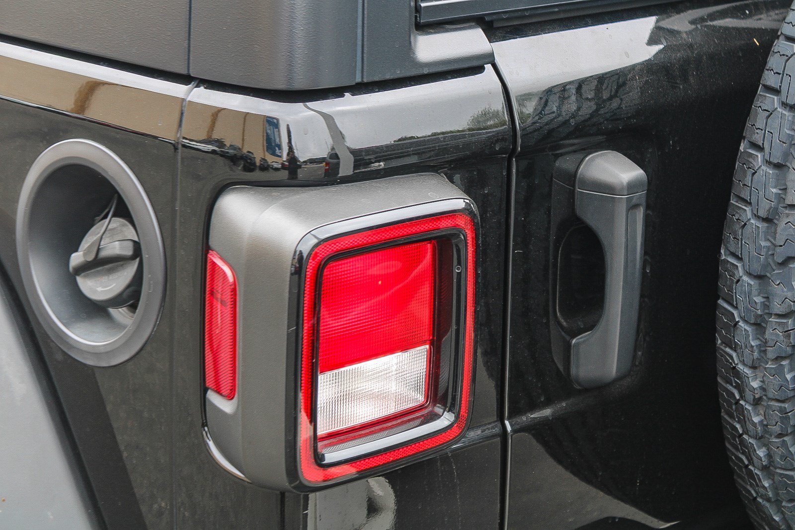 Used 2021 Black Clearcoat Jeep Unlimited Sport Altitude image 8