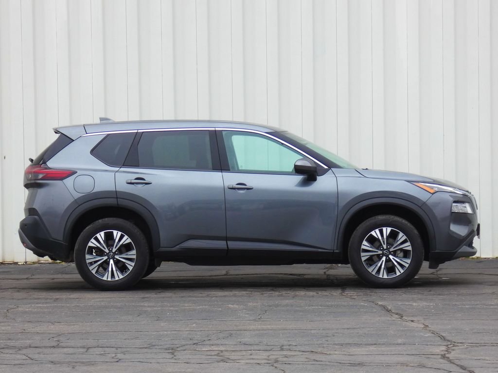 Used 2023 Nissan Rogue SV with VIN 5N1BT3BB8PC836563 for sale in Kansas City