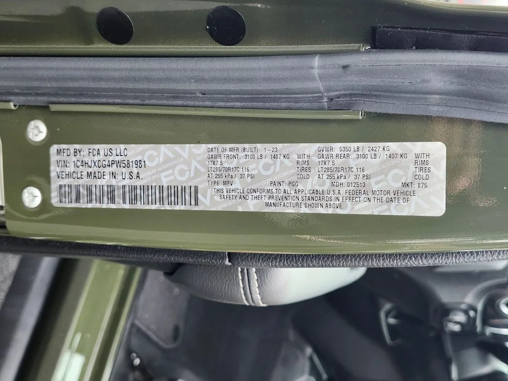 Used 2023 Green Jeep Rubicon image 28