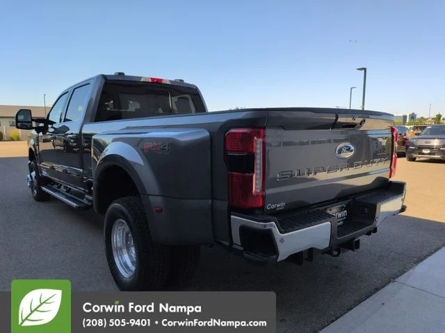 New 2026 Gray Ford Lariat image 5