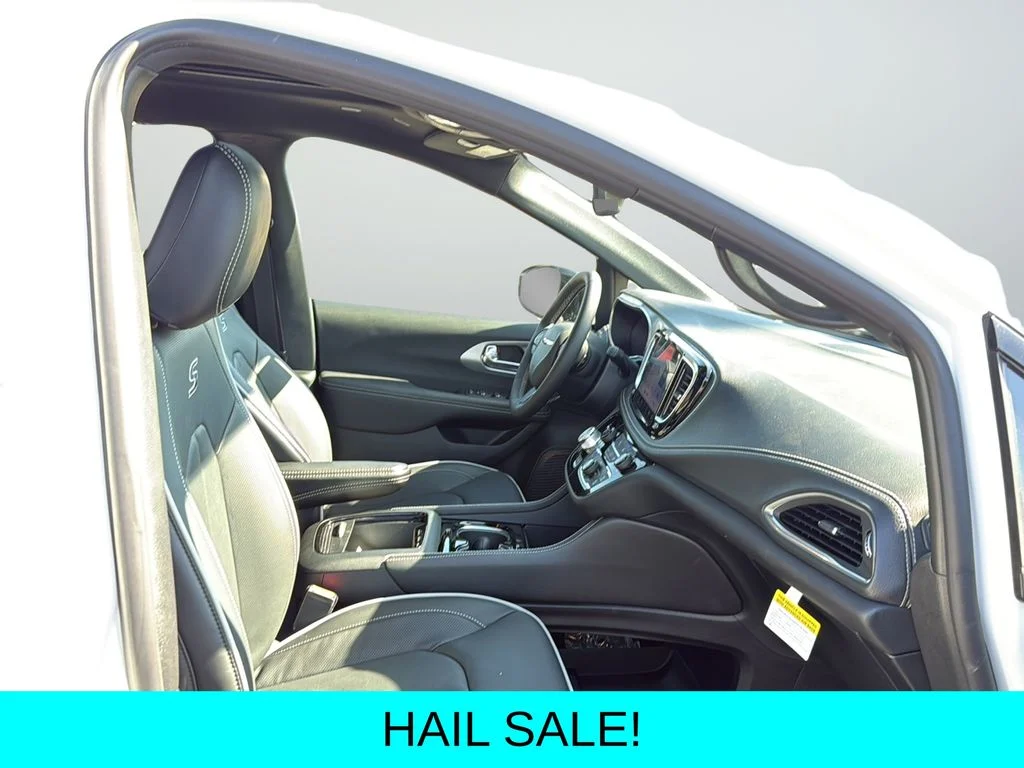 New 2026 White Chrysler Limited image 15