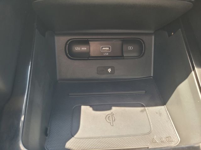 Used 2022 Green Kia EX image 26