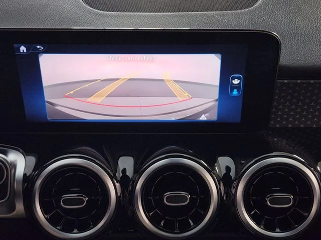 2025 Mercedes-Benz GLB Base - Photo 17