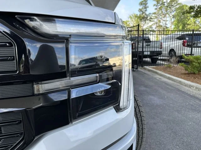 Used 2025 White Ford Platinum image 9