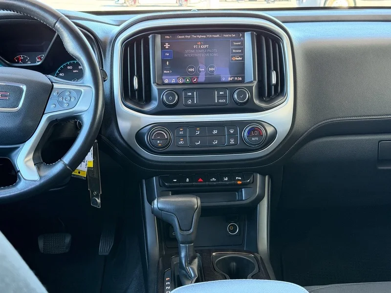 Used 2020 BLUE EMERALD METALLIC GMC 2WD SLE image 14