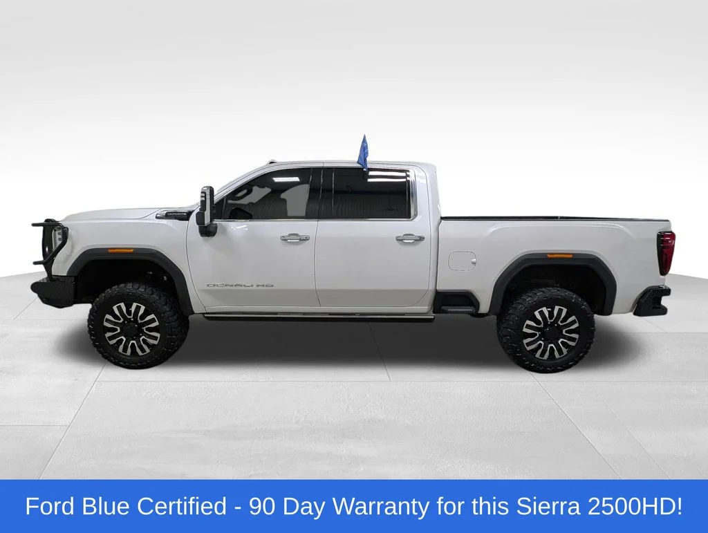 Used 2024 White Frost Tri-Coat GMC Denali Ultimate image 1