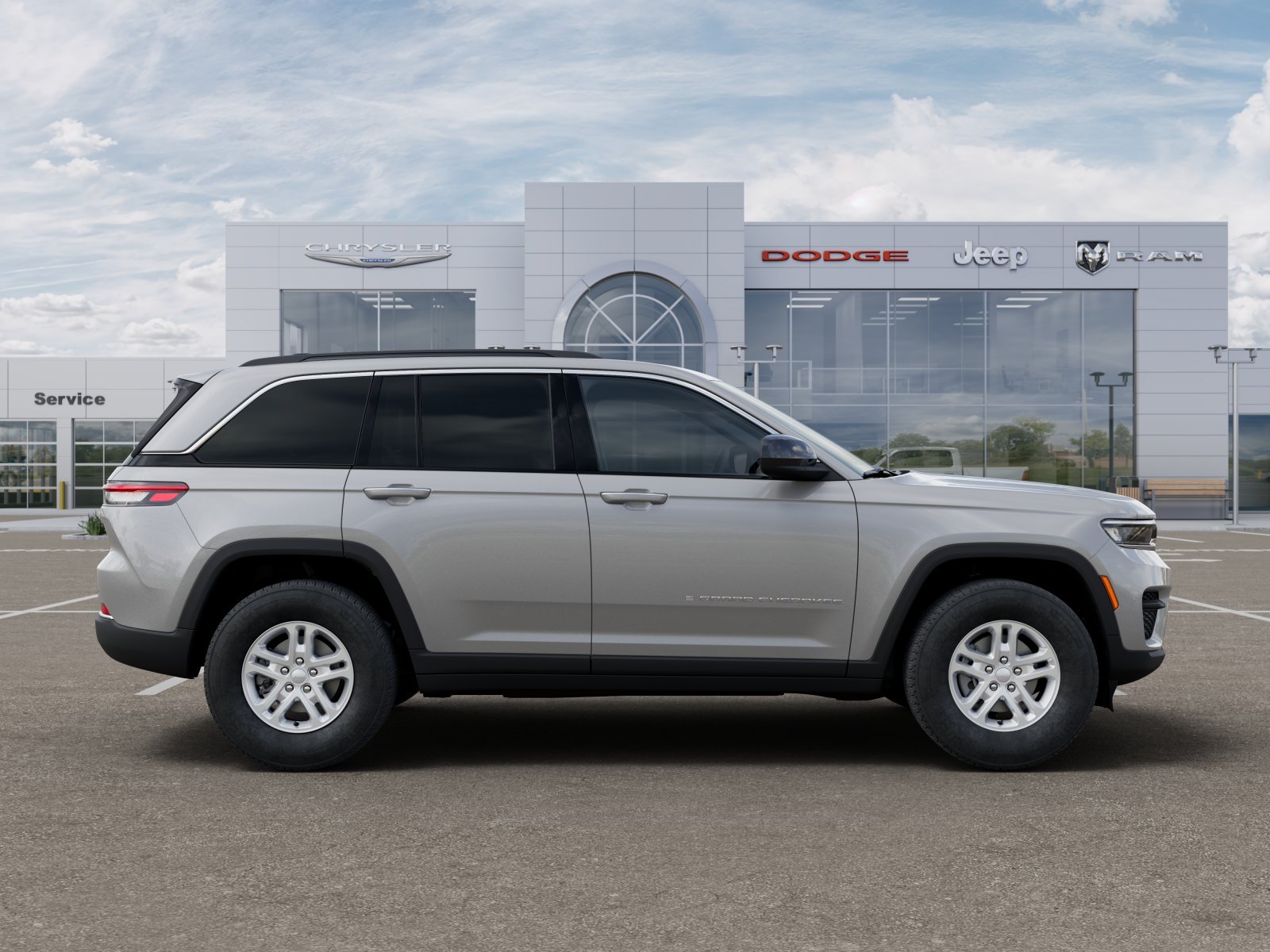 New 2025 Silver Zynith Exterior Paint Jeep Laredo image 47
