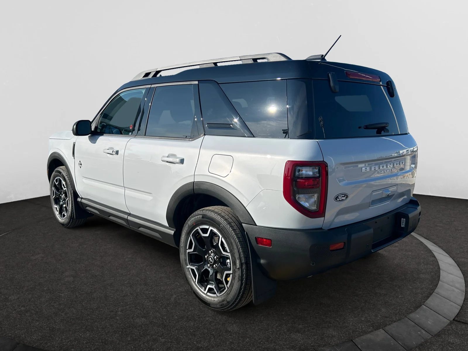 New 2026 Space White Metallic Ford Outer Banks image 3