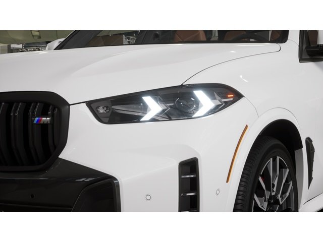 New 2026 White BMW X5 M60i image 6
