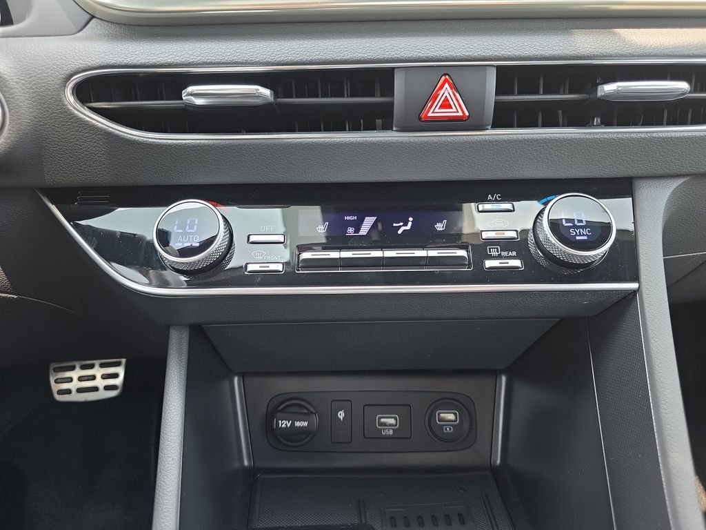 Used 2022 Hampton Gray Hyundai SEL Plus image 32