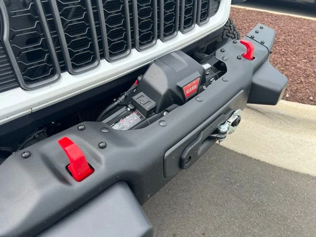 Used 2025 White Jeep Rubicon X image 11