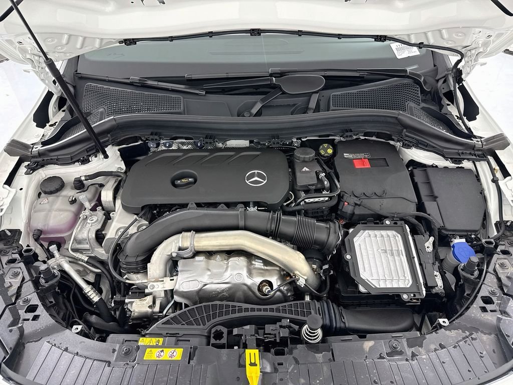 New 2026 Polar White Mercedes-Benz GLA 250 image 29
