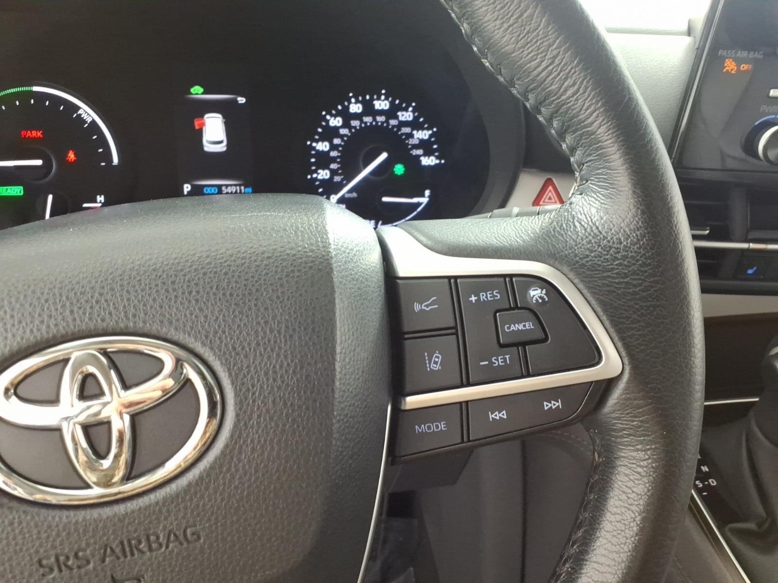 2024 Toyota Sienna XLE - Photo 31