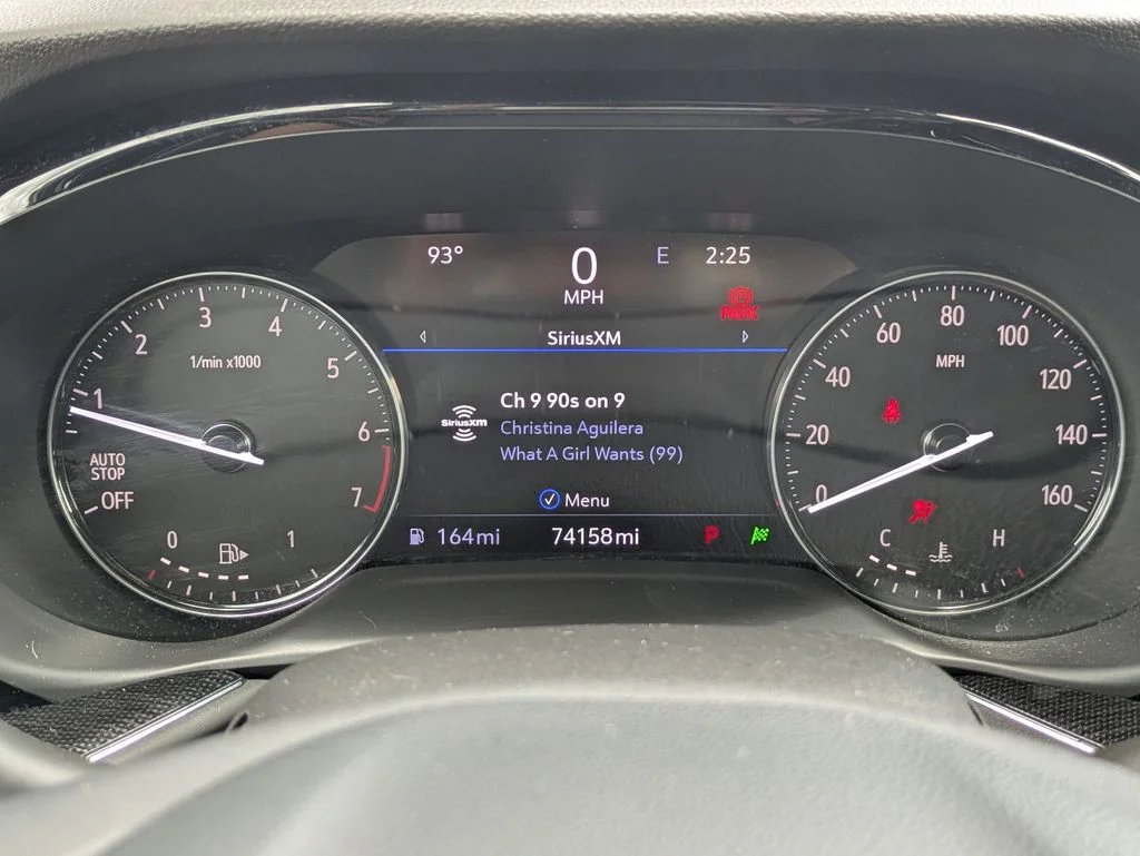 Used 2023 Red Buick Essence image 13