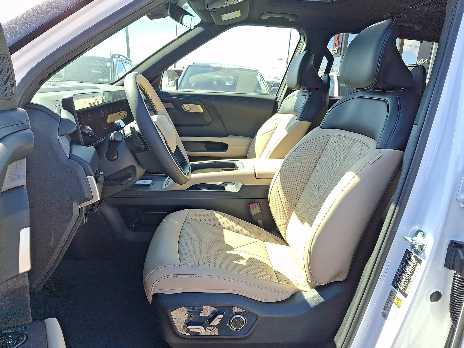 New 2027 White Kia EX image 13