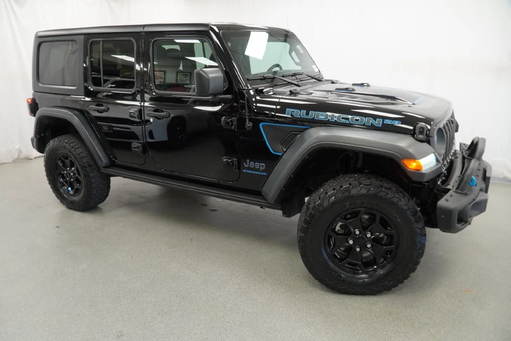 Used 2023 Black Jeep Rubicon 20th Anniversary Edition 4xe image 14