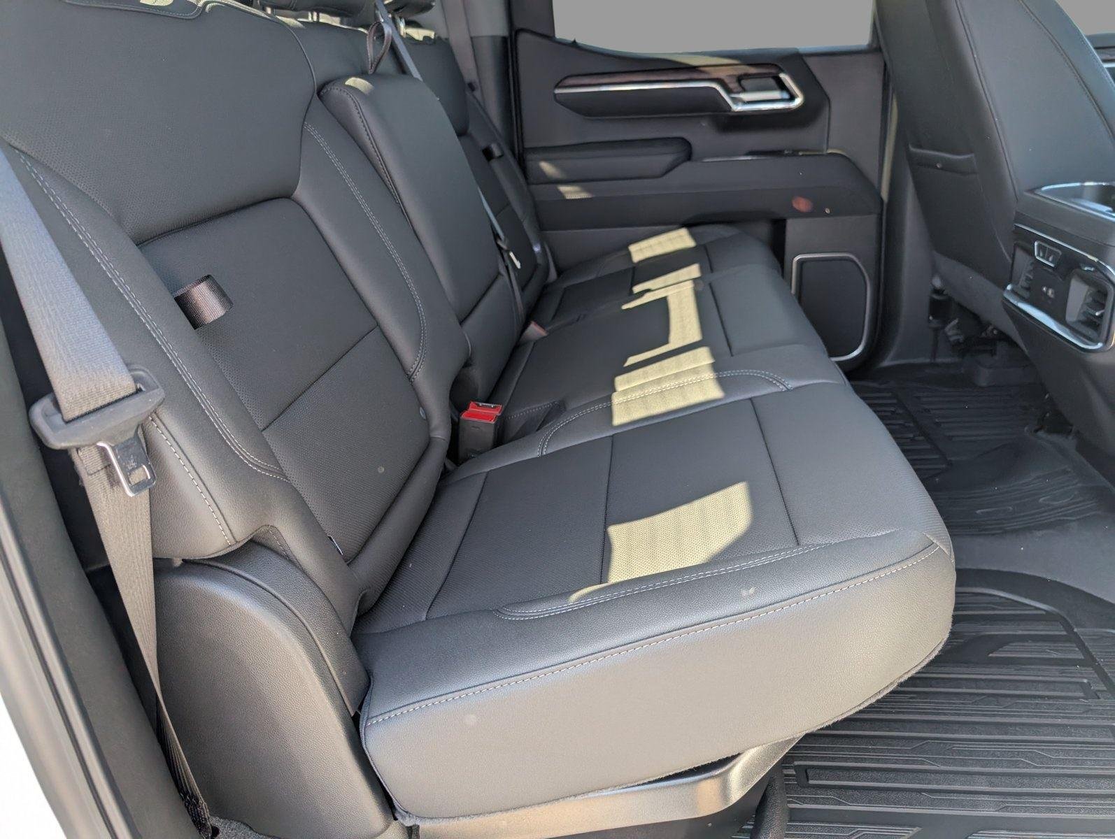 New 2026 Summit White GMC SLT image 38
