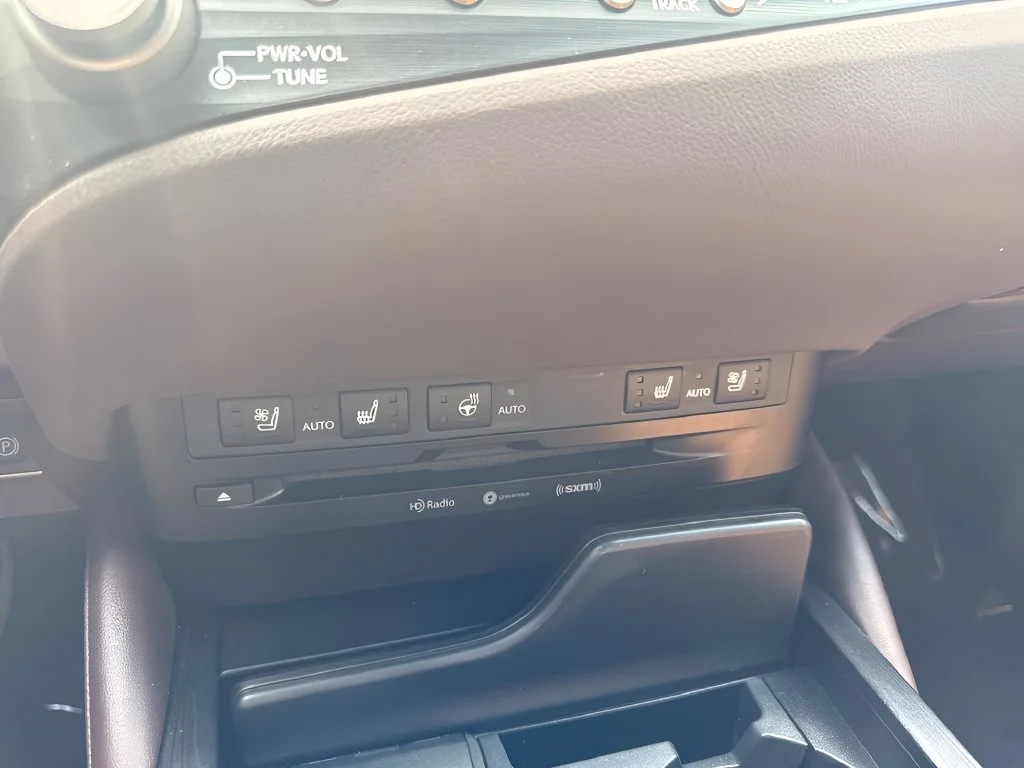 Used 2021 Black Lexus 350 image 17