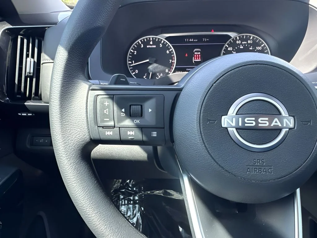 Used 2025 Gray Nissan S image 13