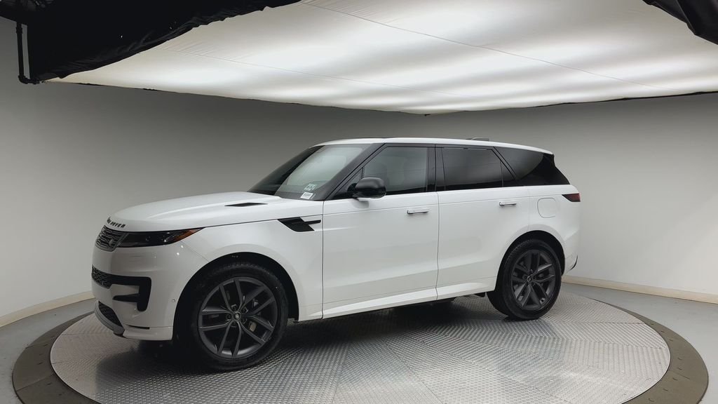 Used 2025 Santorini Black Metallic Land Rover Dynamic SE image 6