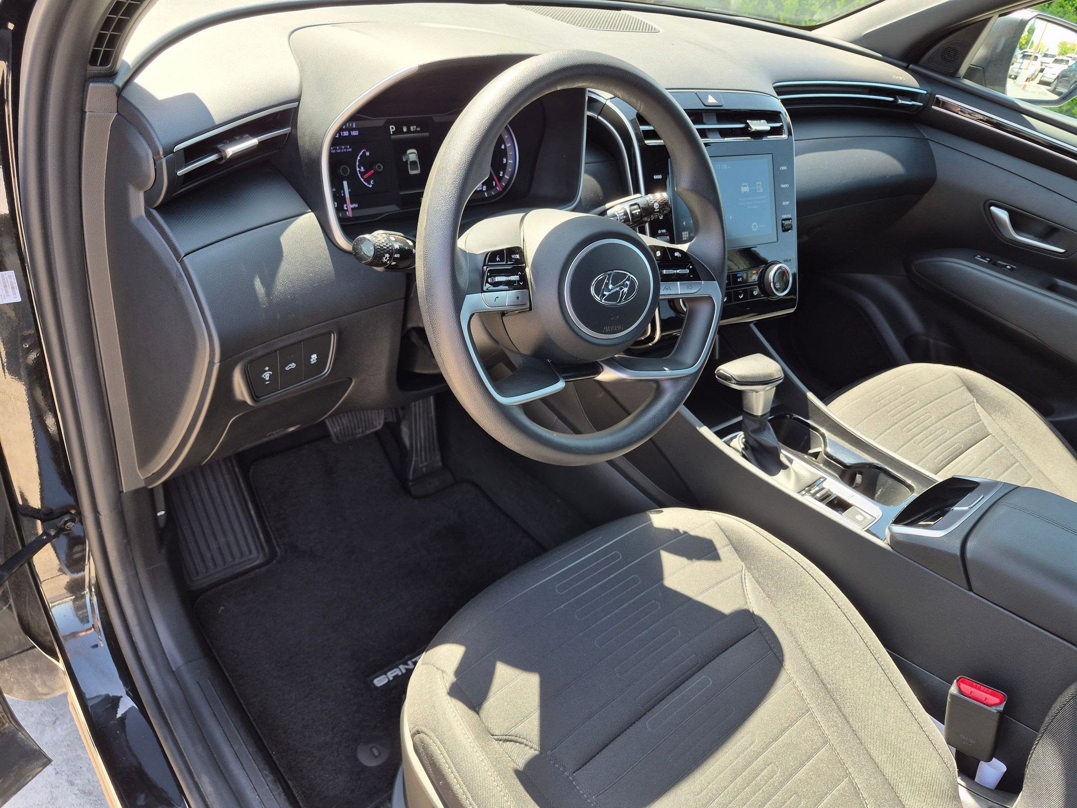 2023 Hyundai Santa Cruz SE - Photo 16