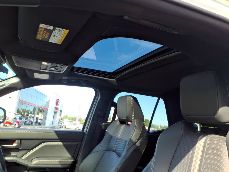 Used 2025 Wind Chill Pearl Toyota Limited image 15