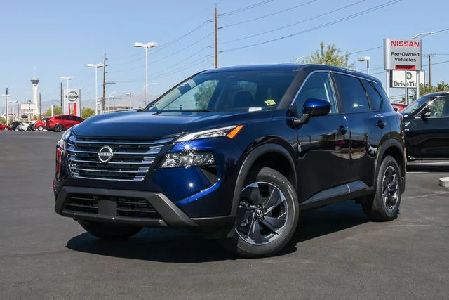 2026 Nissan Rogue SV FWD's photo