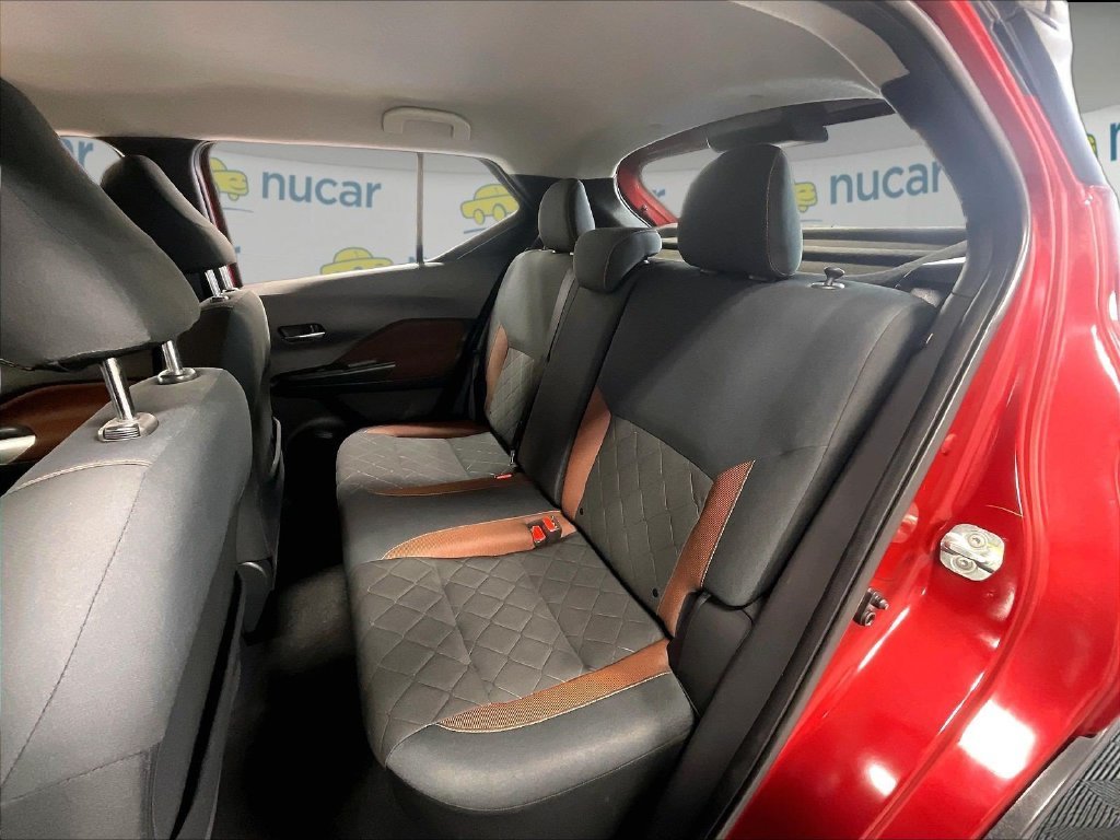 Used 2019 Red Nissan SR image 15
