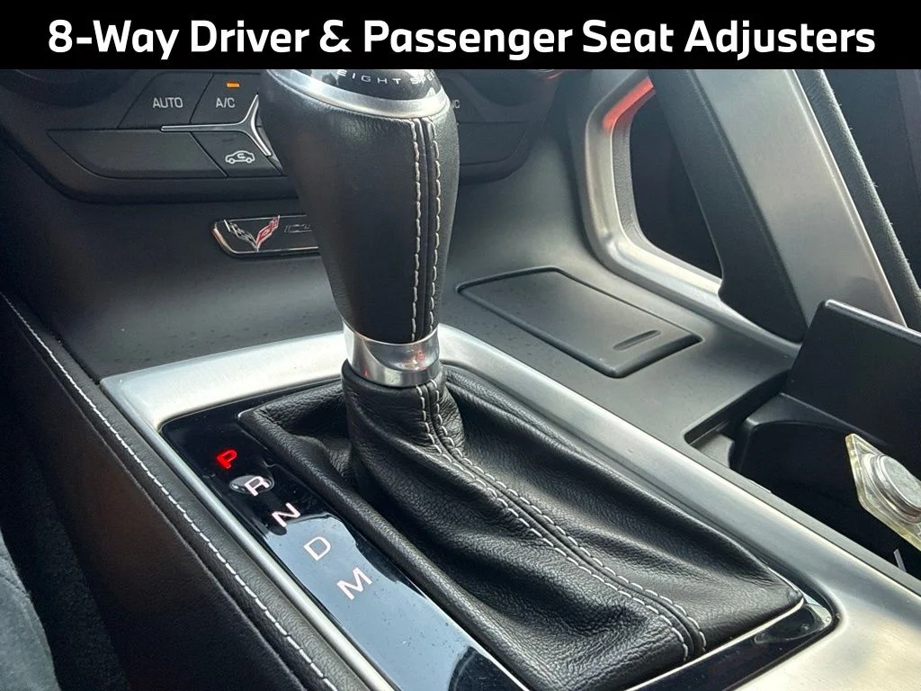 Used 2019 White Chevrolet Stingray image 17