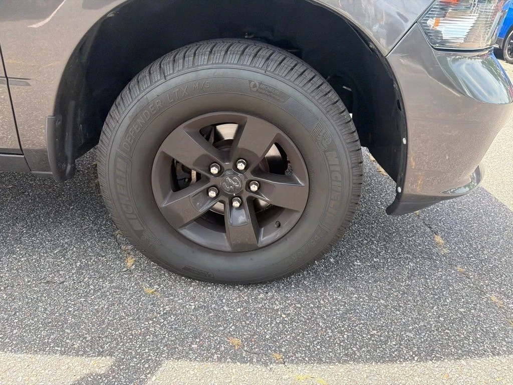 Used 2019 Gray Ram Express image 5
