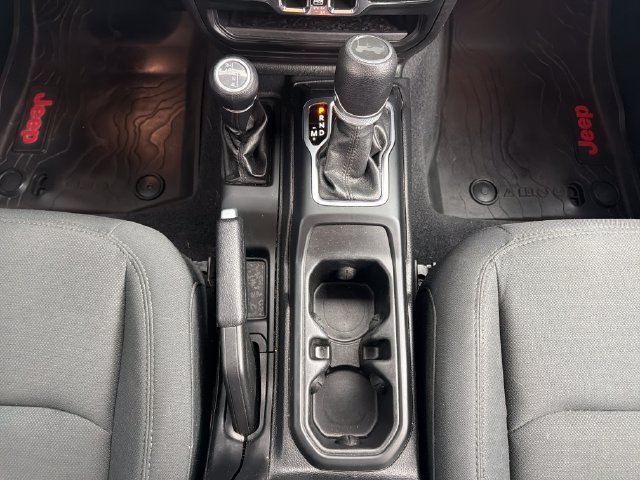 Used 2020 White Jeep Unlimited Sport Altitude image 24