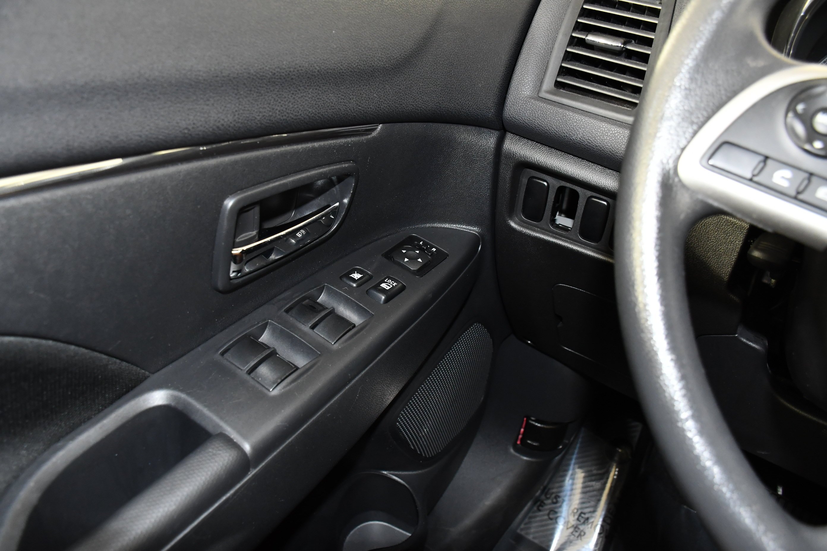 Certified Used 2024 Black Mitsubishi ES image 32