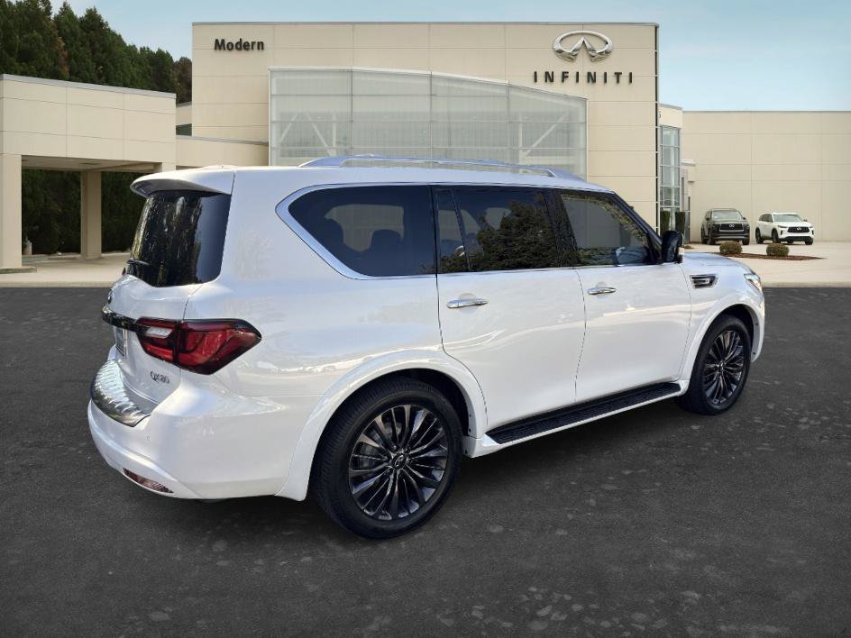 Used 2021 Moonstone White INFINITI PREMIUM SELECT image 9