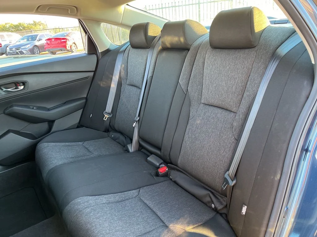 2025 Honda Accord SE - Photo 25