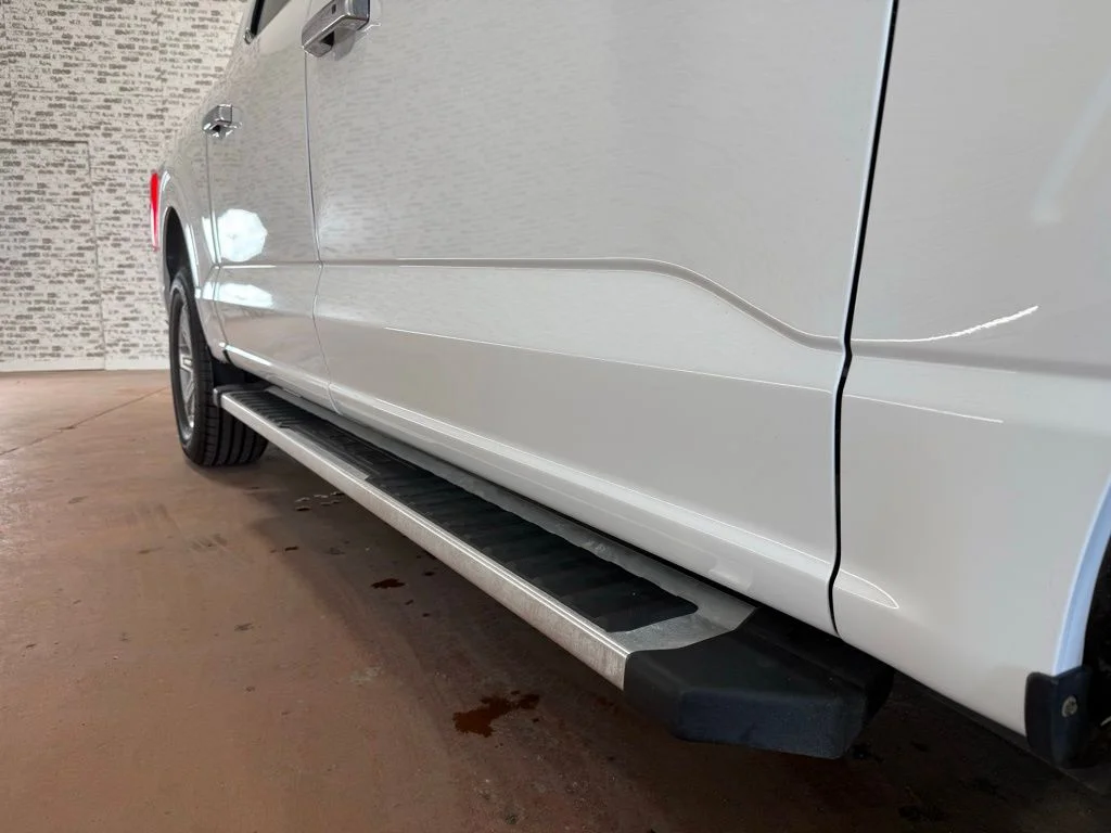 Used 2023 White Ford Lariat image 12