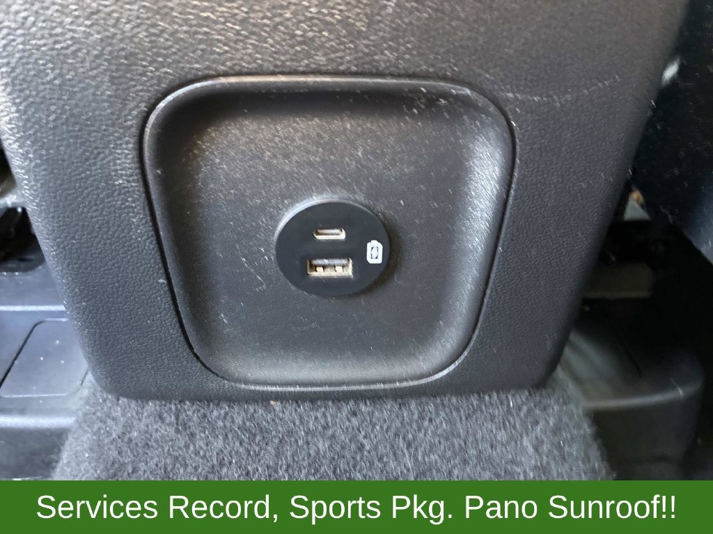 Used 2021 Black Ford SE image 16