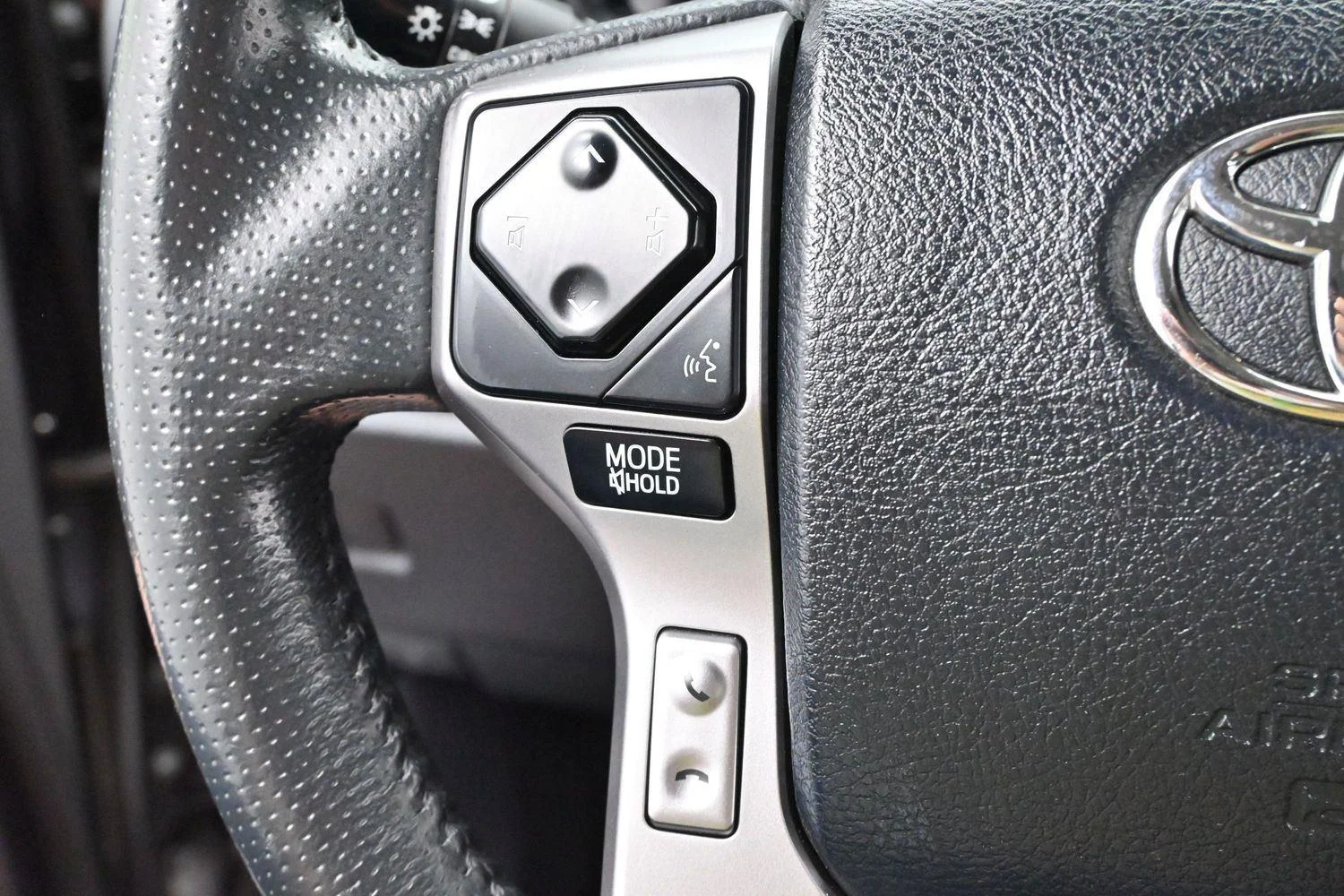 Used 2021 Magnetic Gray Metallic Toyota SR5 image 18