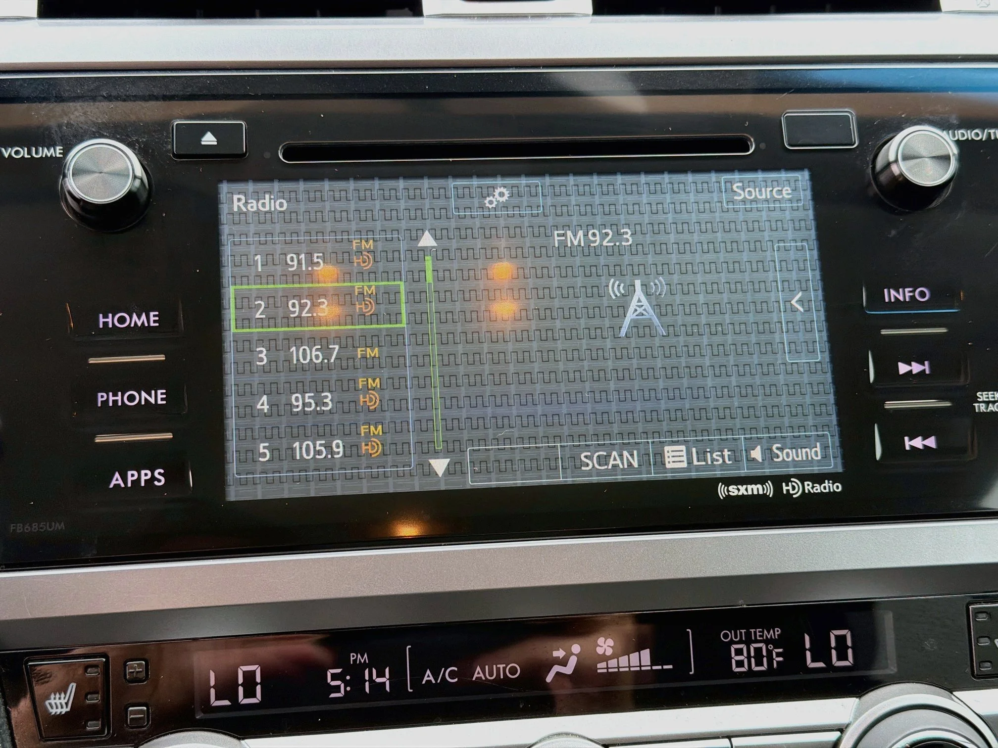 Used 2016 Ice Silver Metallic Subaru 2.5i Premium image 28