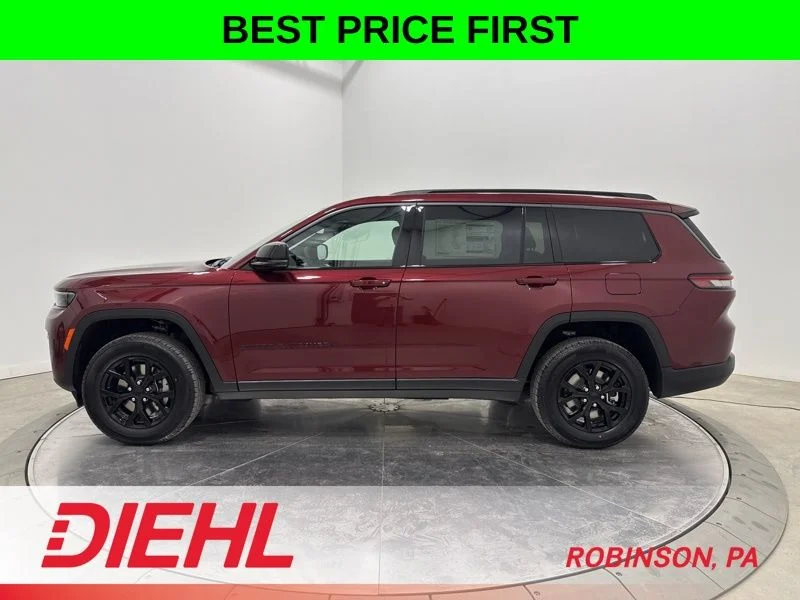 New 2026 Velvet Red Pearl-Coat Exterior Paint Jeep Laredo image 4