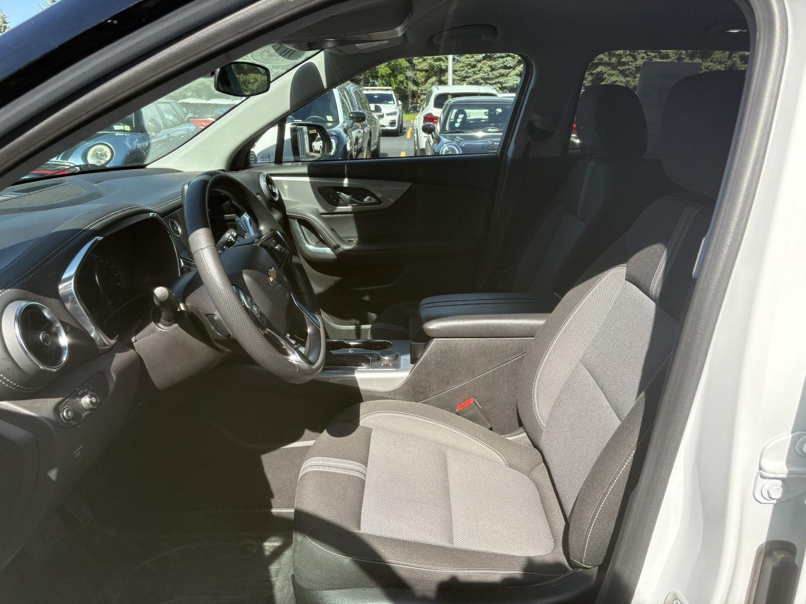 Used 2024 Summit White Chevrolet LT image 2