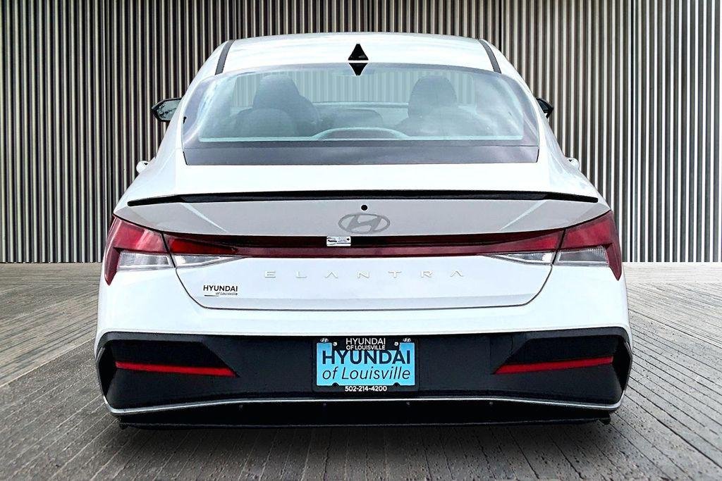 New 2026 Serenity White Hyundai SEL Sport image 4