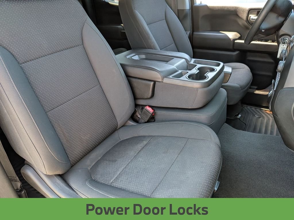 Used 2020 White Chevrolet Custom image 28