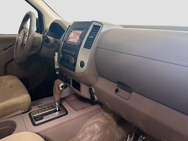Used 2018 Red Nissan SV V6 image 26