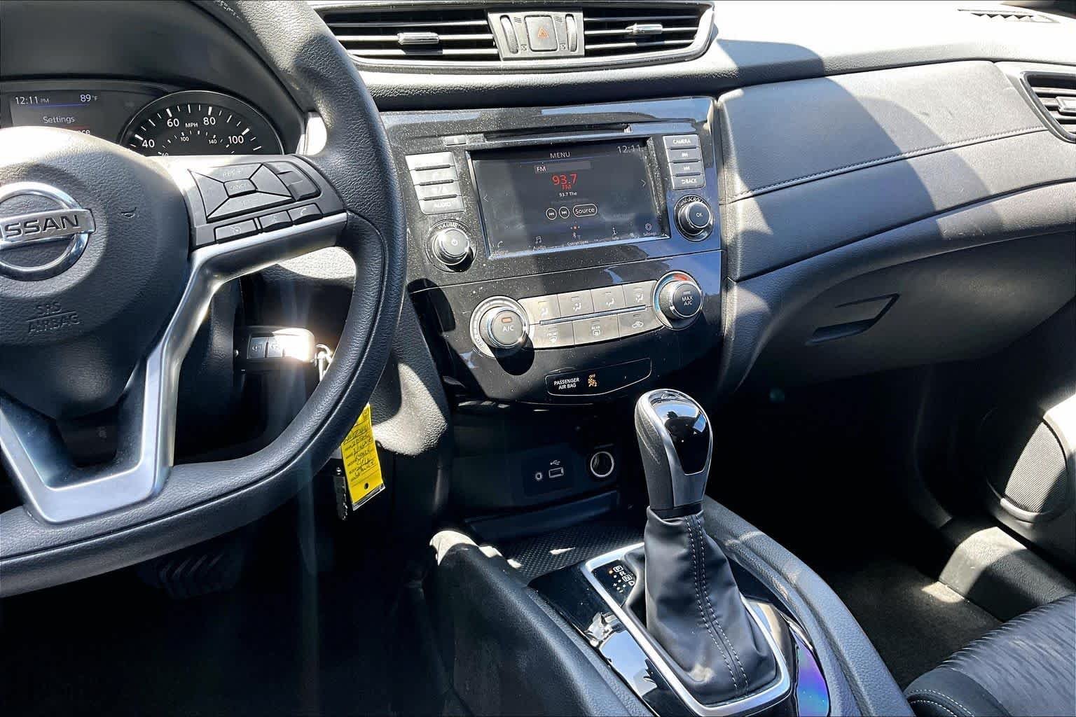 Used 2020 Brilliant Silver Metallic Nissan S image 7