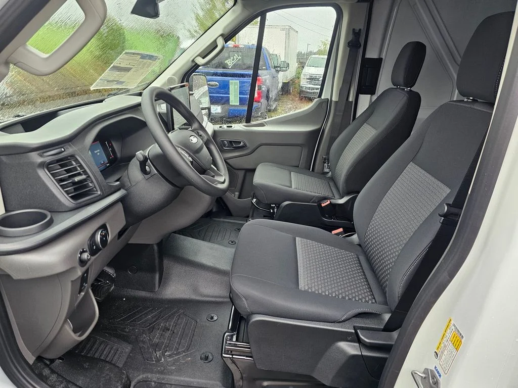 New 2026 Oxford White Ford Cargo Van image 19