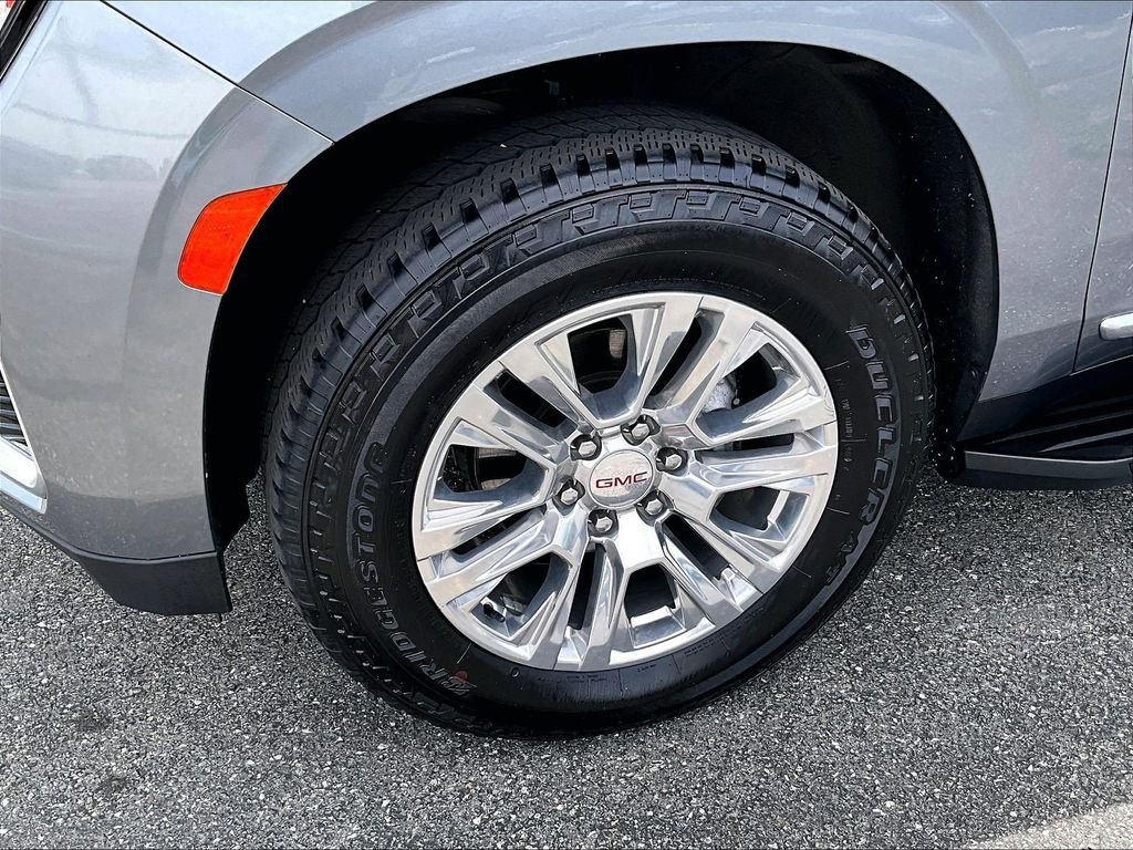 Used 2022 Gray GMC Denali image 7