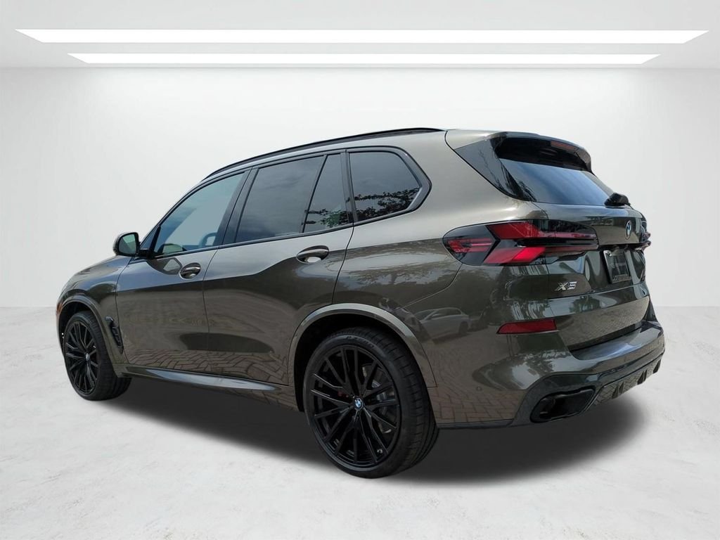 New 2026 Manhattan Green Metallic BMW xDrive40i image 6