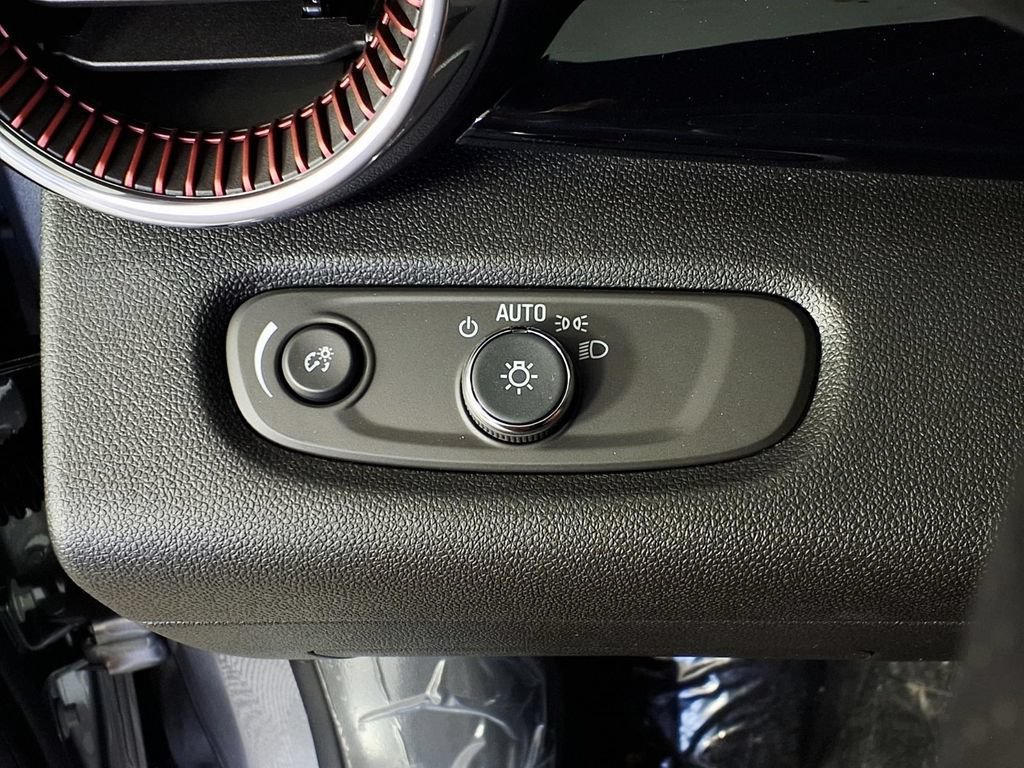 2026 Chevrolet Trax RS - Photo 24